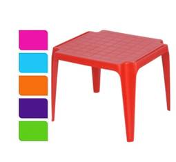 Barna borð plast